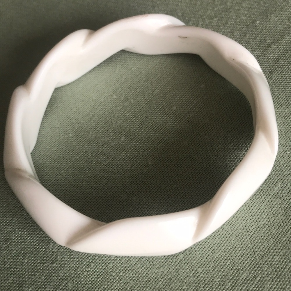 WHITE ENAMEL BANGLE BRACELET